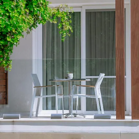 Sentimento Aparthotel Prínos