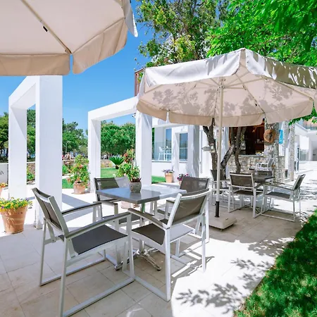 Sentimento 4* Prínos